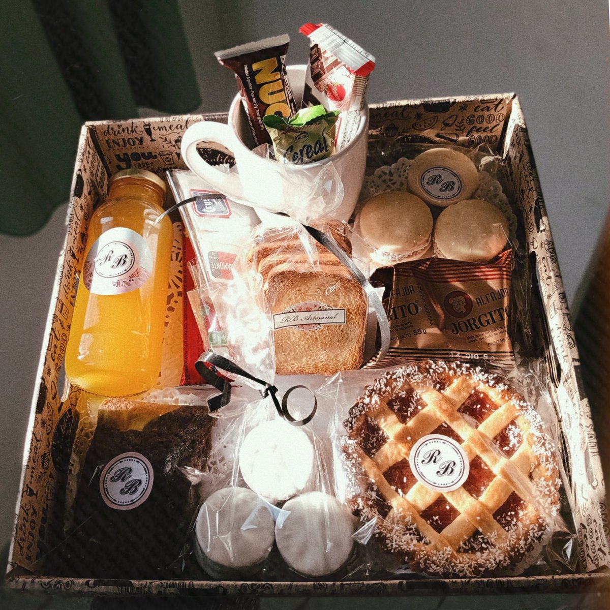 _robazan's tweet photo. ¡Hola gente! Pienso ser 100% goma con mi emprendimiento porque me mudé sola y necesito comer 😂. Agregué a mi emprendimiento desayunos y me encantaría que me ayuden compartiendo. Muchas gracias ❤️ (Ya estoy tomando pedidos para el día de la madre). https://t.co/DuI1bzW8EI