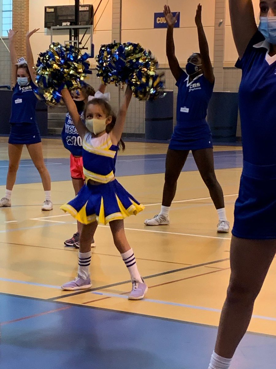 CarmelHSCheer's tweet photo. Thank you athletes and parents for such a great clinic👏🏻We had so much fun with all our future hounds!  From our littles to our pups to Clay, Creekside, and Carmel Middle. We had a BLAST📣💙💛go hounds #GARI #cheer clinic #chscheer2020🐾💙💛📣 https://t.co/6lcbhmYhT8