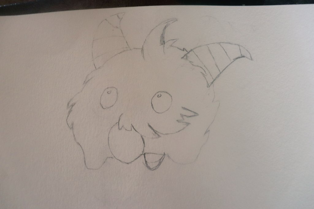 OupiChan's tweet photo. Sometimes I remember that my girl can do this in like 30 mins while this is my best in the same time https://t.co/JwJqd0TfDd