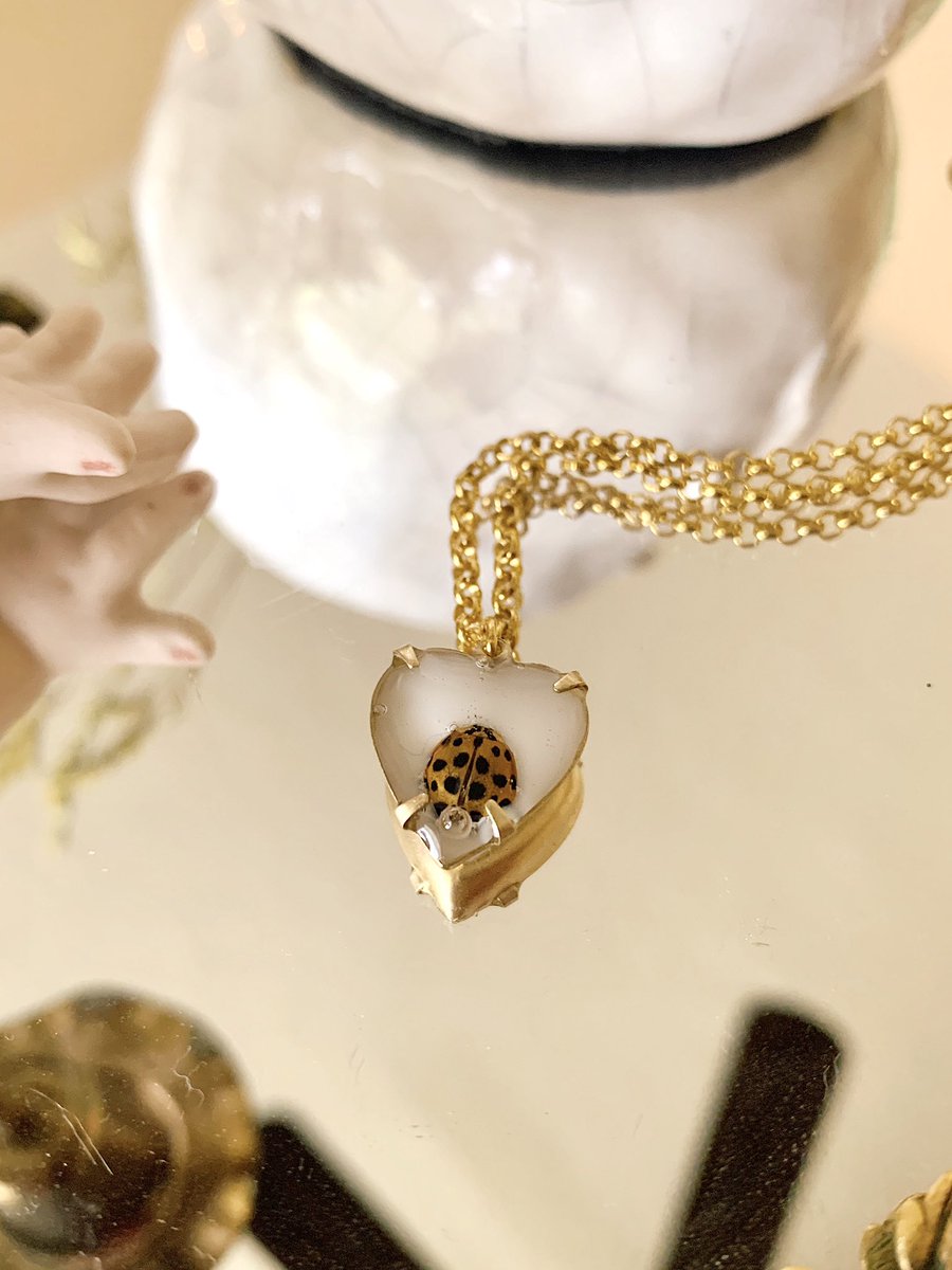 i will probably only have about 3 more updates from now until christmas!   http://sweetesttangerine.com 