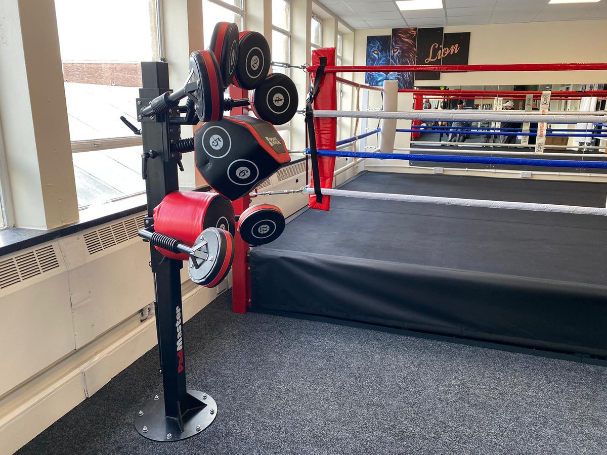 SportsInvolve's tweet image. 📢The new #Padmaster is great for improving your #co-ordination, cardiovascular health, #agility and improving your #stamina.

Available with or without the base.

To read more or to buy ow.ly/ZJLp50Bk1d2

#boxingclub #MMA #Karate #boxing #fitness #combat #MMAclub
