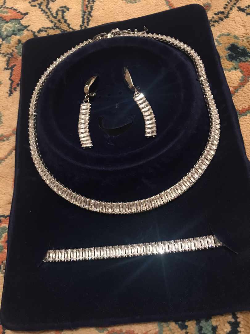 hooricollection's tweet photo. zirconia set available
Price: 11,000 
wholesale also available

Pick up and delivery nationwide 
Kaduna
Please retweet my hustle🙏🙏
#AFEPLUG https://t.co/JR2T36oWIv