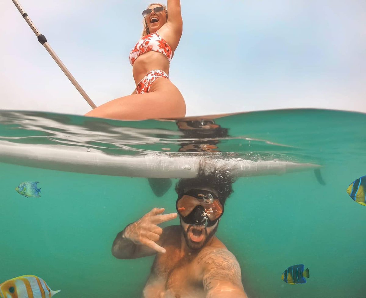 johnnybananas's tweet photo. Business up top party down below 🍌🤘🐠 #thisviewisbananas #catalinaisland @morgan_willett https://t.co/qyS5y4NzHO
