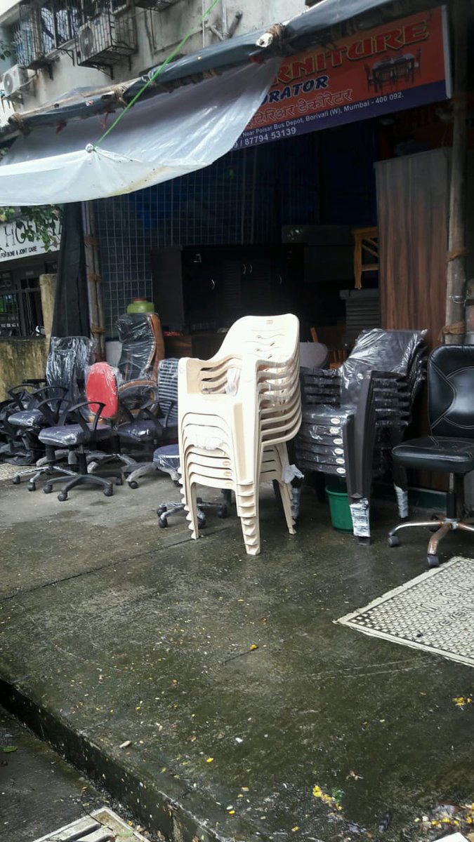 CBorivali's tweet photo. @mybmcWardRC 
This is shiv shakti  furniture , at shri punit nagar CHS s.v road, opp oriental bank 
borivali west. The material lying daily ando
bmc staff attending. R u allowed them to
put material on footpath or u r: ':l 
deliberately not taking action. What 
should we assume. https://t.co/RgJf6uHQ5d