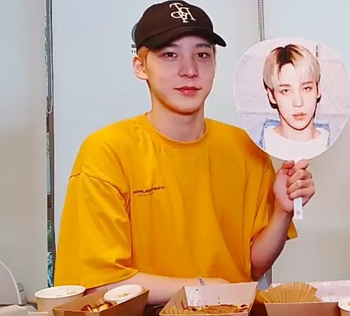 OOMYMYWAY's tweet photo. @ATEEZofficial Love you 😘❤️🤗
#ATEEZ 
#FEVER_Part_1
#Dear_Diary_2016_07_29
#INCEPTION #FEVER #THANXX #GoodLilBoy
#TO_THE_BEAT
#OneDayAtATime 
@ATEEZofficial https://t.co/BFJdXQGxU8