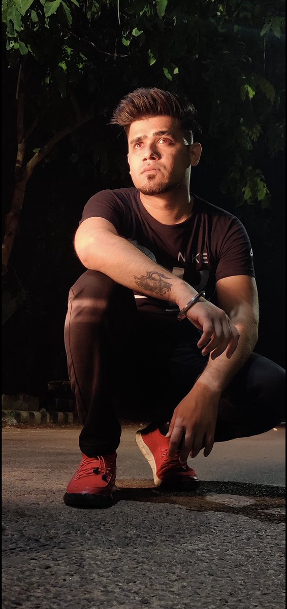 _d_hunk's tweet photo. โAARAMBHโ coming soon ๐
.
.
.
.
.
#rap #rapper #artist #hiphop #undergroundhiphop #indianhiphop #ep #aarambh #comingsoon #peace #positive #blessed #rhythem #and #poetry #likeforlikes #like4likes #d_hunk #dhunk https://t.co/NYuJTUMiU5