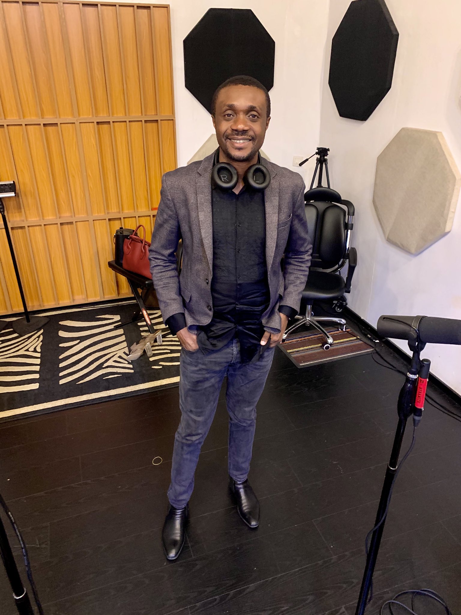 Nathaniel Bassey Some Studio Time Working On Something New With Chandler Moore And Oba Making Music That Exalts Jesus T Co Lxgvm1k7zv Twitter