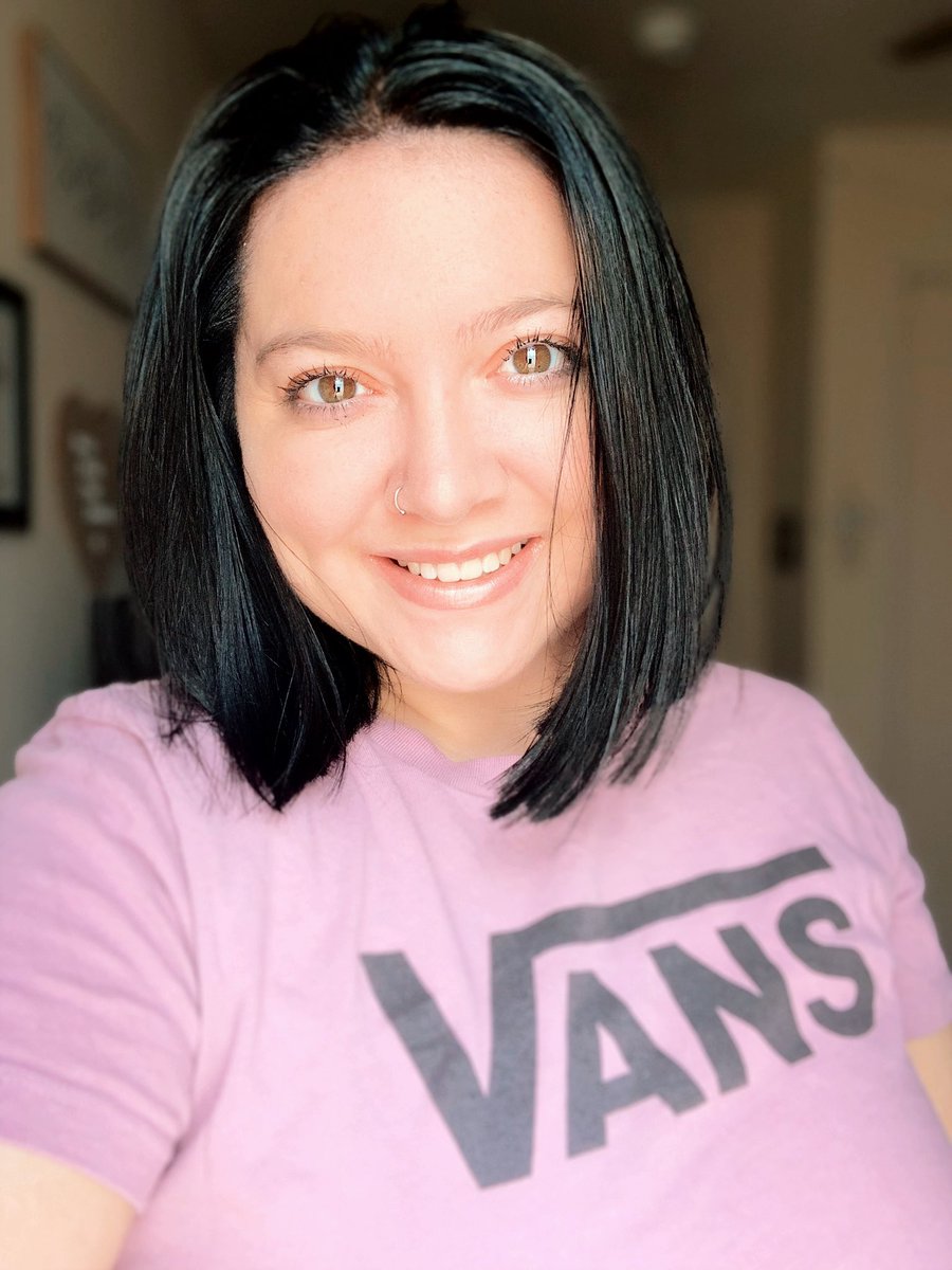 MallaB13's tweet photo. 👀💇‍♀️ https://t.co/JiNzErBAl4
