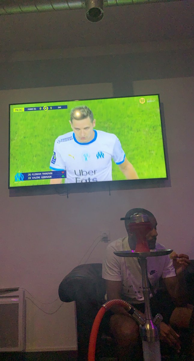 Silox10's tweet photo. PRINCE DU VÉLODROME 😻😻 ( Eh sa faaait Zumba cafewww ) 💙💙💙 Nique Paris bande de merguez #PSGOM #TeamOM #Thauvin https://t.co/GYjIl0DmRb