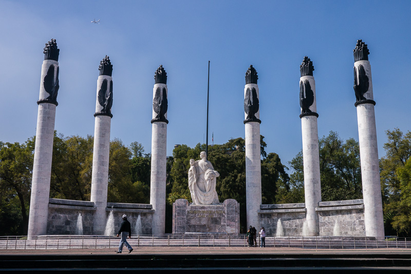 DireccionUTyP's tweet photo. El 13 de septiembre se conmemora el 173 aniversario de la Batalla del Castillo de Chapultepec. El presidente Benito Juárez decretó este día como luto nacional en memoria de los Niños Héroes que murieron en defensa de la soberanía nacional. #CGUTyP https://t.co/hK5oxx6bNp