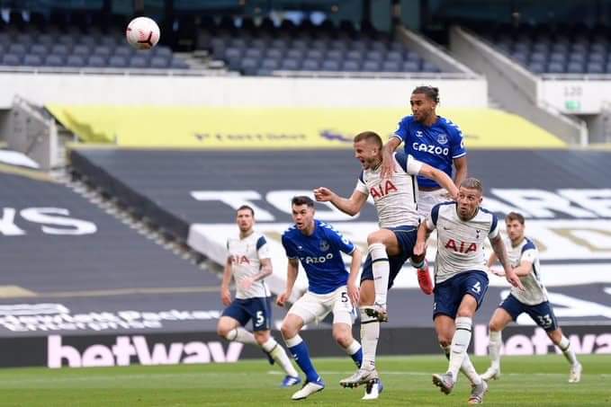 stevearcher1's tweet photo. @Everton thats what Dunc would've been proud of n clearly teaches, what a header 9️⃣💙💪🏻⚽️ https://t.co/bD1bdrmsGq