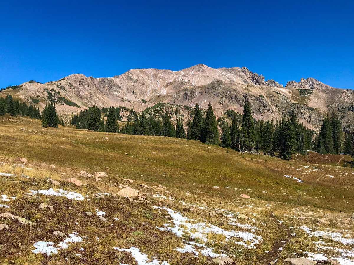 Josh_Levy's tweet photo. It took me 30 years, but I finally summited Red Peak (13,089’). 15 miles and 4,250 vertical feet with lots of bouldering and ridge running. 🧗🏻‍♂️🏔💪#weekend13ers #goingthesocialdistance https://t.co/jXW9xl2G7f