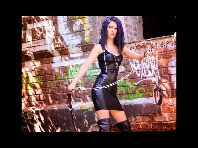 I'm online right now on skyprivate (live skype sessions). my private profile: https://t.co/m3vqrUm8N3<a href="/tag/mistress"class="tags"><span>#mistress</span></a>