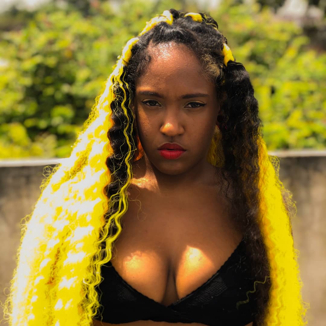 Udioficial's tweet photo. E aí meu povooooo
Fui tirar as #bigboxbraids e não me dei diante do espelho e tive que compartilhar com vocês essas imagens...
Bufo querida trava na beleza🎶
Diz aí se não ficou um bafoooooo????
#udi #pretasempoderadas #pretalinda #crespasecacheadas #boxbreads https://t.co/4hmVud4dQN