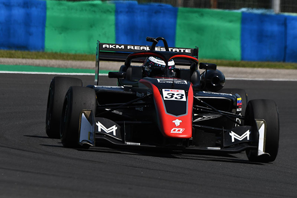 comdeportacven's tweet photo. #automovilismointernacional Iniciando un fin de semana de franca mejoría en el desempeño de su monoplaza, el
piloto Manuel Maldonado obtuvo su primer podio en la Euroformula Open, al arribar segundo en la V Válida de la Categoría, celebrada en Austria
https://t.co/Ep1Py0dpTb https://t.co/Rp4WgO6emU