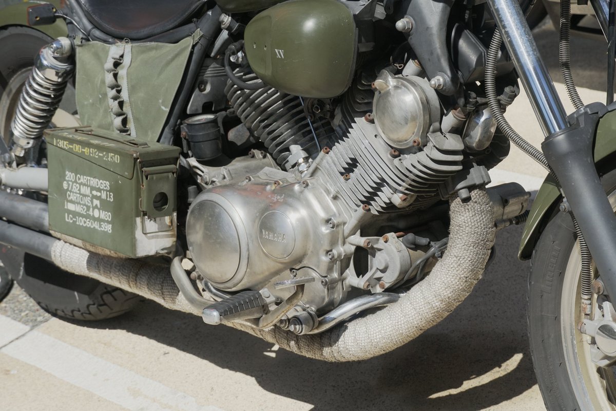 3pointedit's tweet photo. Shot a few more interesting objects and textures this morning, found some motorbike parts. Up to 2243 now. #b3d #imageresource #openCC https://t.co/B0Of7KUbAl