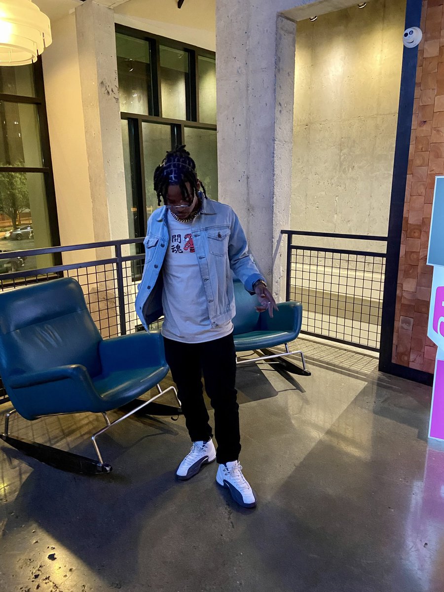 _unclemack's tweet photo. Not much to say but we winning 🏆 https://t.co/VElv876kZs