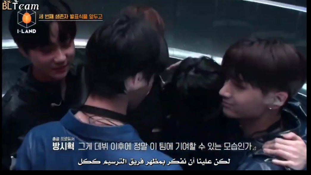 Lunescent_Elara's tweet photo. Idk if anyone noticed this or not but after Flame On team got compliments for their performance they wanted to do group hug and make some noise but then K stopped them bc he knew the other team maybe feel frustrated bc they didn't do well. WOW I'm so touched,so warm
#k_byond_all https://t.co/FU2WsIHqhB
