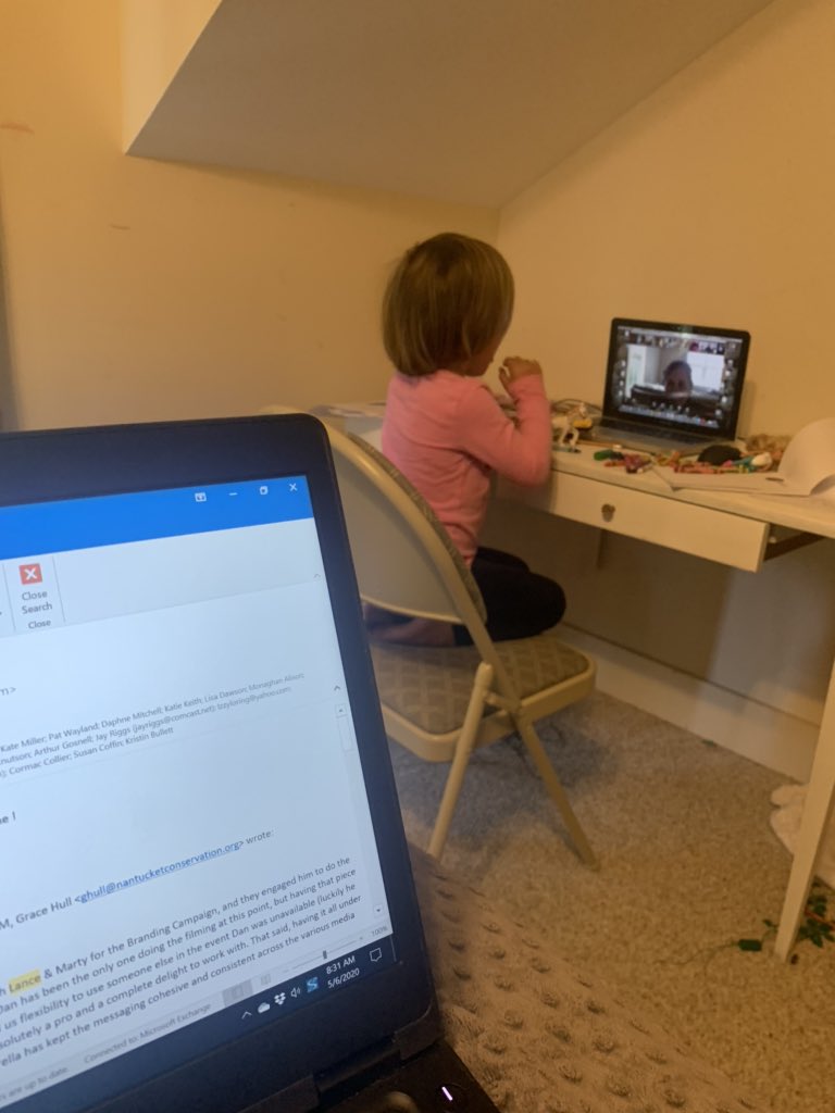 graceleebee's tweet photo. @FoggedInbooks She zooms, I keep her attended while trying to work at the same time https://t.co/0L527bWh6Y