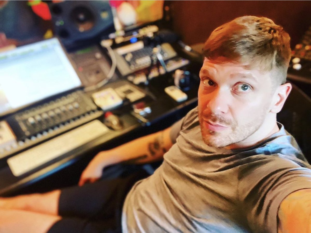 SHINEDOWN tweet media