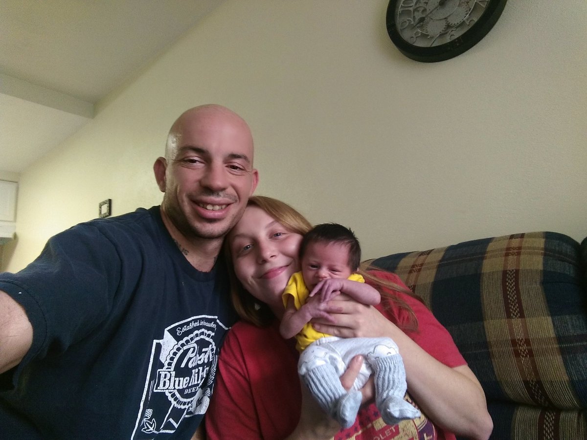Jrp3669's tweet photo. Half the family. https://t.co/awRtIOPfWl
