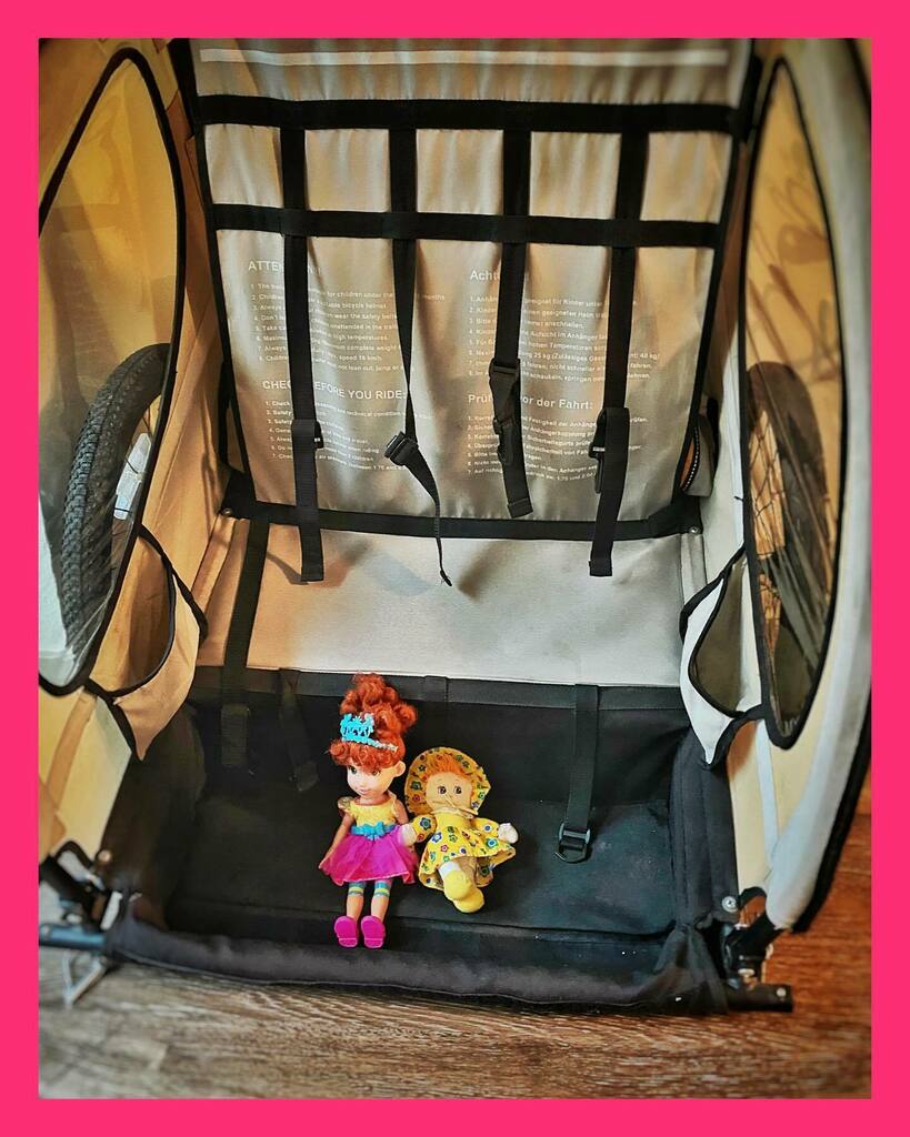 Love it when we get pictures from our friends / guests...
There is never a bad time to share something that can make someone smile. A father rented one of our child carriers for his daughter who’s first instinct is to take her dolls and put them in the passenger seat to make…
