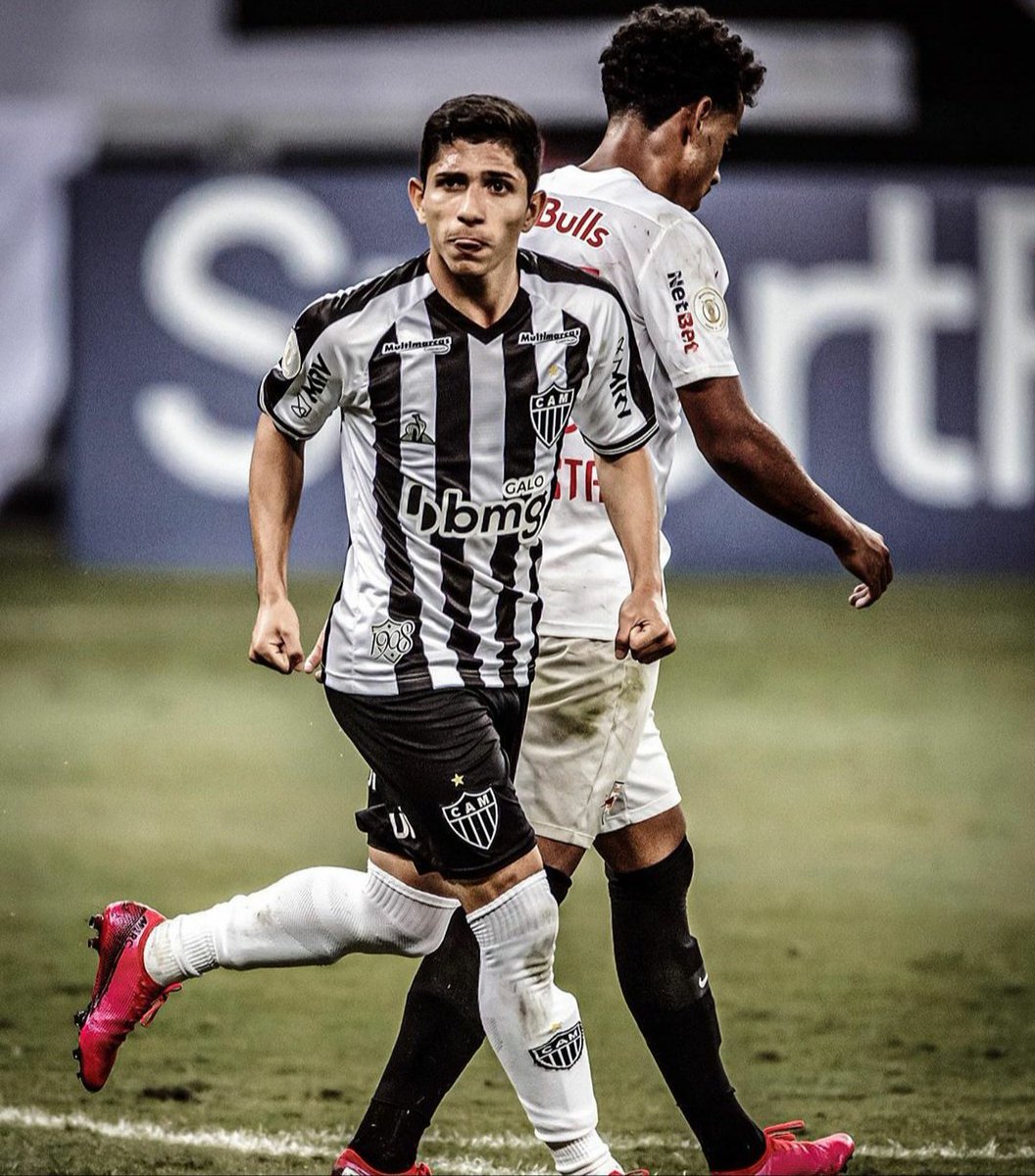 QSavarino10's tweet photo. Gloria a Ti Jesùs +3pts🙌🤍🖤⚽️ @Atletico https://t.co/iF5QQSIP2P