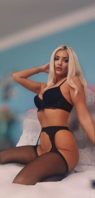 #HappySundayAll 👉 I am online 👉It's time to make memoirs for Monday! @AllKindsOfWomen @amwalker38 @B_more_horny<a href="/tag/happysundayall"class="tags">#HappySundayAll</a>