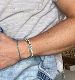 quinnspierce's tweet photo. stop his bee bracelet im about to sob https://t.co/gr2zHvyFSu
