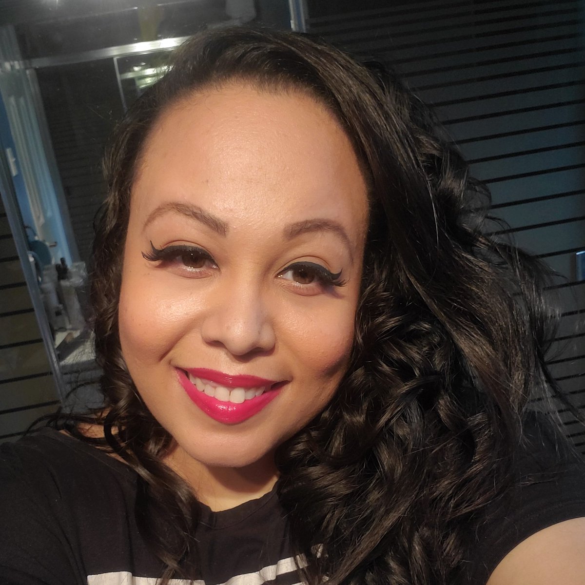 MzTulip6288's tweet photo. No filter necessary!! #photoshootready #mztulip #megasean #flawless #flawlessmakeup #fortheculture #M #millionairemindset #newvision #hustlehard #hustlermentality #love #loveyourself #loveoneanother #her #feelingmyself  #gorgeous #redman #comingsoon #newmusic #femalerappers https://t.co/I3BmkmRIVu