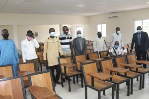 PREPARATION MATERIELLE ET SANITAIRE POUR LA REPRISE DES COURSLE 1ER SEPTEMBRE 2020 A L’UADB 
uadb.edu.sn/index.php/comp…