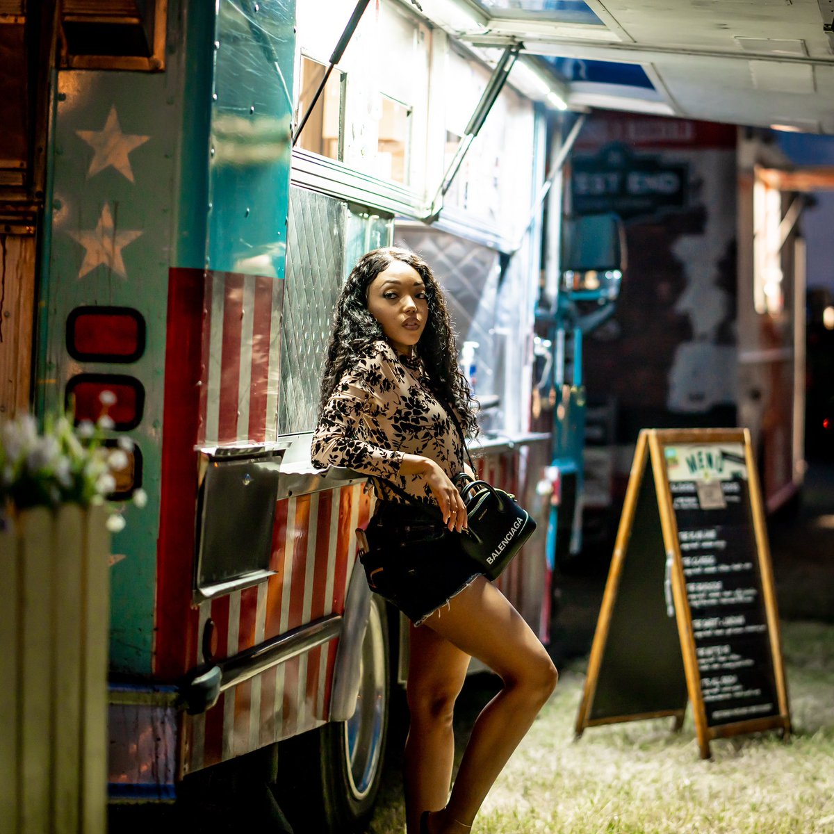 We captured this #photo during our shoot @rooftopcinemaclub while this customer was posing by the #foodtruck and it came out so #beautiful! @BALENCIAGA you’ve got a lovely #model on the rise here 😍