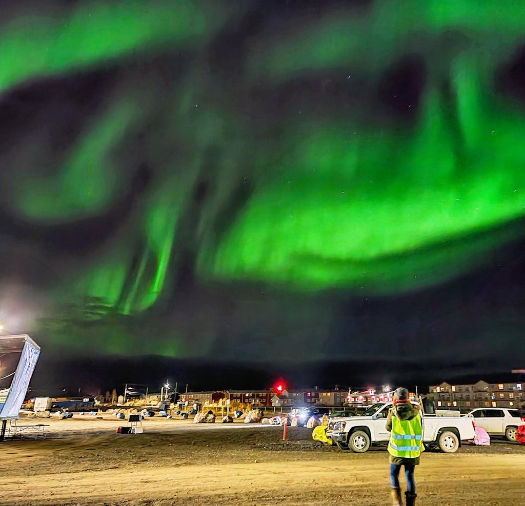 Movie Night &amp; Northern Lights. When you live in the Arctic and hold your first community Drive-In Movie &amp; the Aurora shows up and steals the show #Inuvik #SpectacularNWT #ExploreCanada #DriveInMovie #Aurora #ArcticLife #cbcnorth #nnsl