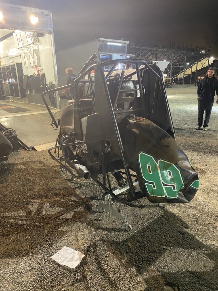 SkylarGee99's tweet image. I just wanted to say thank you to everyone who reached out to check in on me after last nights wreck at Port Royal Speedway definitely one of the hardest hits I’ve taken in a Sprintcar. Thankful to have the best safety equipment out there and everything did it’s part!