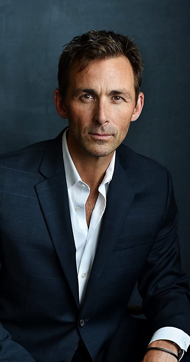 I want Valentin to choke to death on an almond while Laura does nothing, but I like James Patrick Stuart. He was great on Supernatural and The Closer. And he's even very likable on Twitter. It makes me wish I didn't want Valentin to die.  #GH