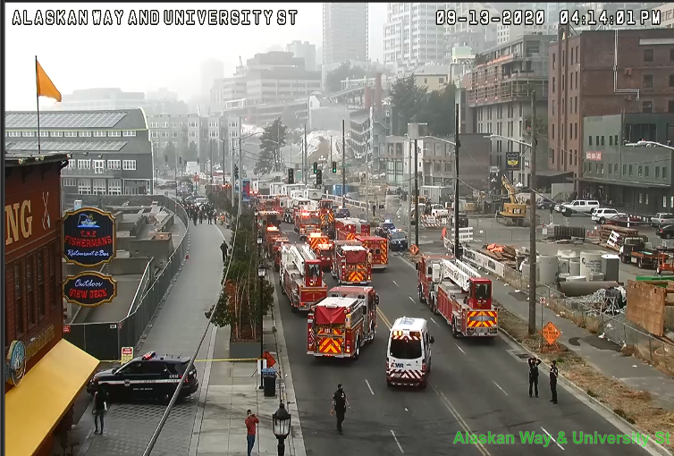 SDOTtraffic's tweet photo. There is a incident on Alaskan Way between University St &amp; Pike St blocking the northbound &amp; southbound lanes. Seek alternative routes. https://t.co/6XQgtbAC7l