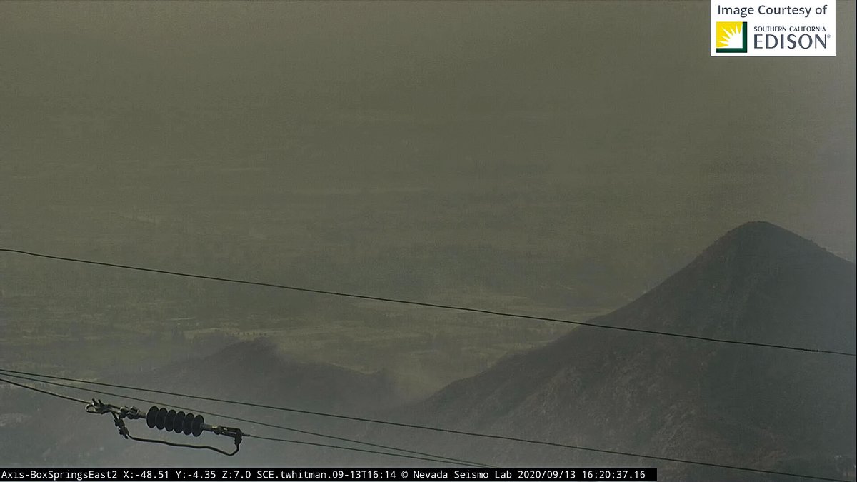 engineco16's tweet photo. The fire isn't doing much. Ooh, Air tankers-23 and &amp; 73 arriving on scene.#NorthgateFire #SugarFire Columbia x/Northgate in #Riverside @rivcafire @CALFIRERRU https://t.co/yPhPeqet9t