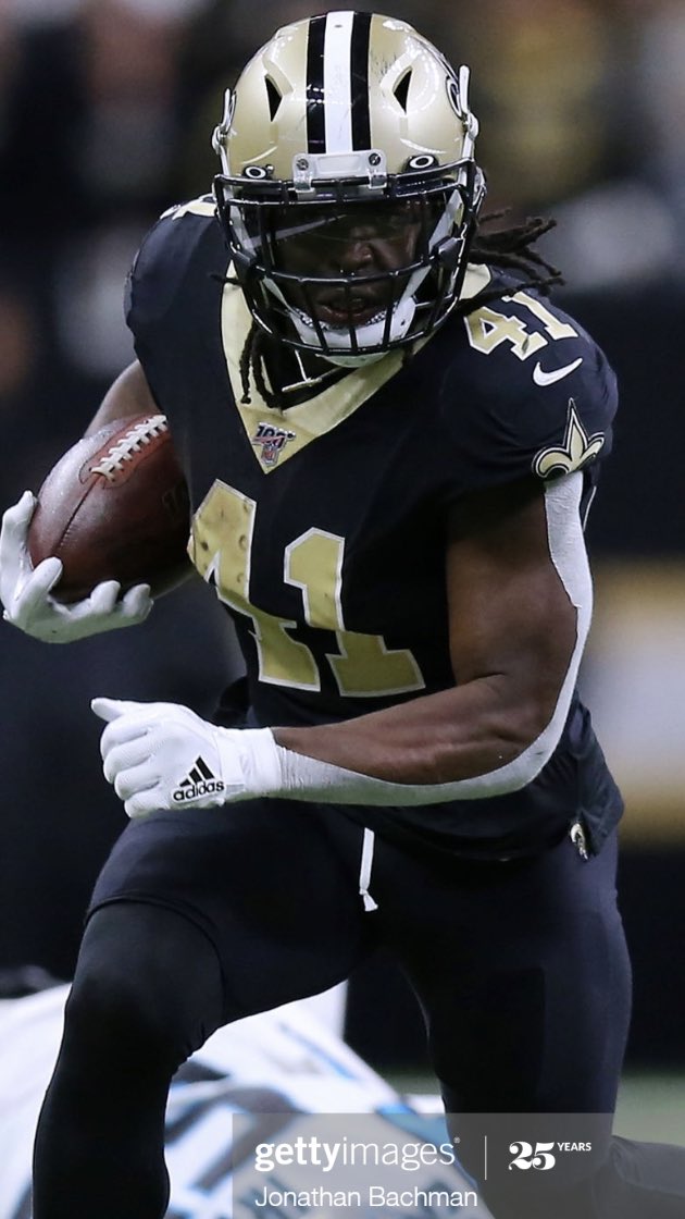 Helmet Stalker on X: Saints RB Alvin Kamara's Schutt Vengeance