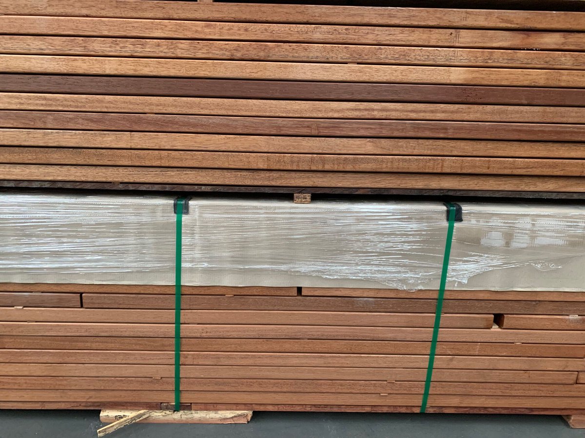 Outdecoliving1's tweet photo. All Merbau products are quality assured, to ensure their suitability for Australian conditions. Merbau Dar features naturally beautiful colouration, and is an incredibly strong, durable timber.
https://t.co/MKDABg95Of
#merbaudar #merbaupost #merbauproducts #merbau #merbautimber https://t.co/IGZePVo2YK
