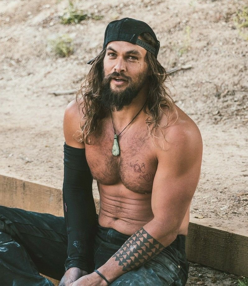 Name's Marcus.
Been gone a very long time, but back for RP.
Biker, traveler, photographer, seeker.
All I've know is gone from here, so looking to make new friends and find new adventures.
More back story to come.
Come introduce yourself, I'm not scary.
And RT's would be great.
