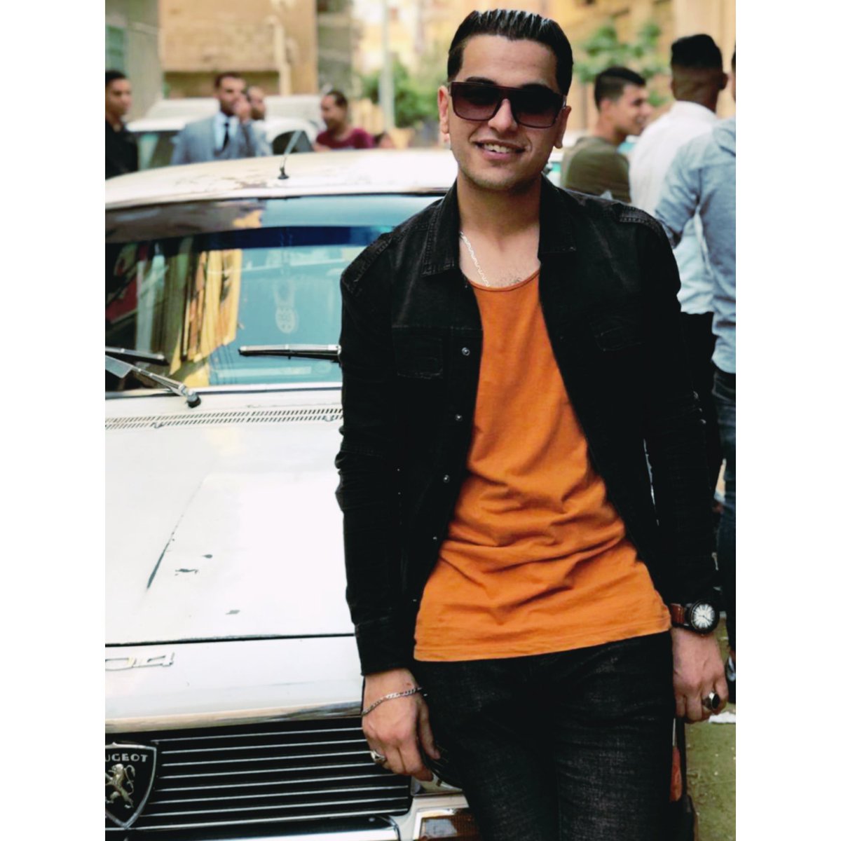 -دور على روح 💮تشبة روحگ ❤❤الملامح مع الوقت بتتغير 🌍🕛✋