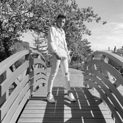 lanois_jonathan's tweet photo. #NouvellePhotoDeProfil https://t.co/gTPyLmDk8c
