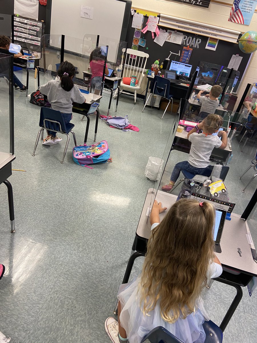 Mrs_BEaster's tweet photo. What an awesome week we had at ACES! Learning about letter Aa, sorting with goldfish/m&amp;ms and gummy worms, completing a color walk and MAPs testing in our classroom was an exciting week! We had a blast! #ACESsurfsup #lovemykinders https://t.co/2hov8raJ7E