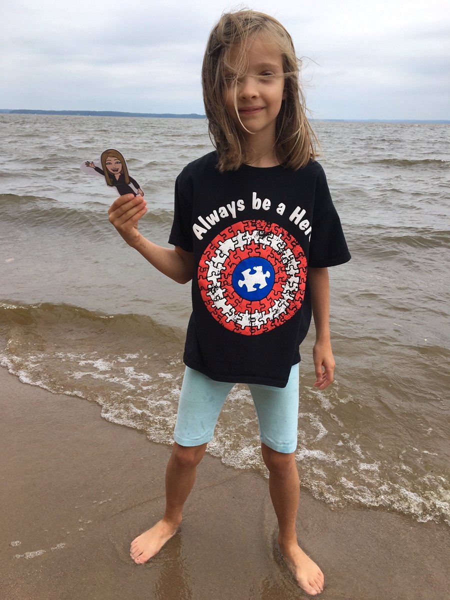 Flat Mrs. Russell has a relaxing weekend at the beach with this second grade friend.  Looking forward to week 2!  <a href="/BonnieBraeES/">Bonnie Brae ES</a>