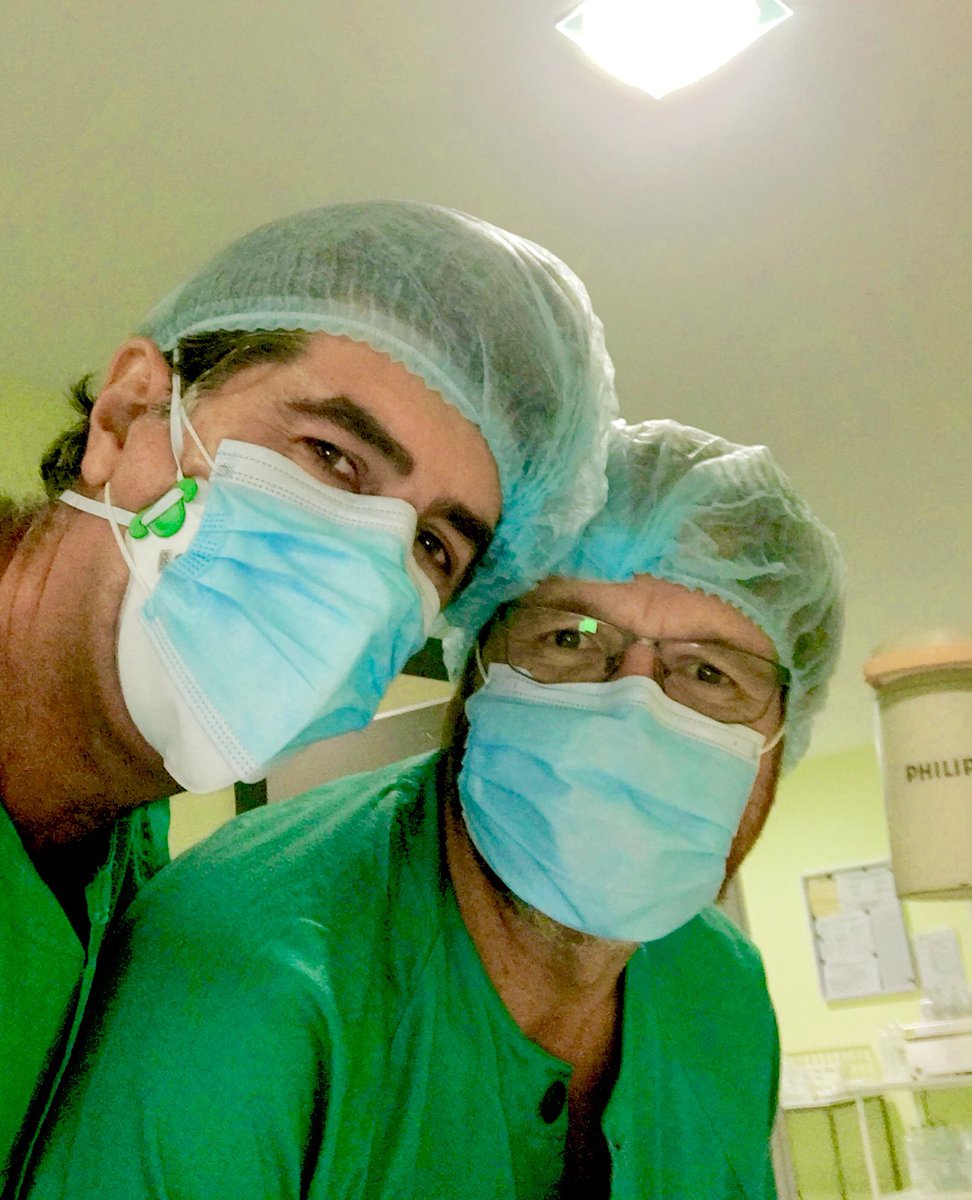 Jose María Dueñas Jurado (@jmduenas28) on Twitter photo Cuando trabajas junto a grandes profesionales eres afortunado....pero cuando además de ser grandes profesionales, son grandes amigos, eres doblemente afortunado!!! Felicidades a todos los los profesionales del <a href="/HUPMCadiz/">HospitalPuertadelMar</a> por su trabajo y hospitalidad en especial <a href="/TrasplanteCadiz/">Trasplantes Cádiz</a> Cuando trabajas junto a grandes profesionales eres afortunado....pero cuando además de ser grandes profesionales, son grandes amigos, eres doblemente afortunado!!! Felicidades a todos los los profesionales del <a href="/HUPMCadiz/">HospitalPuertadelMar</a> por su trabajo y hospitalidad en especial <a href="/TrasplanteCadiz/">Trasplantes Cádiz</a>