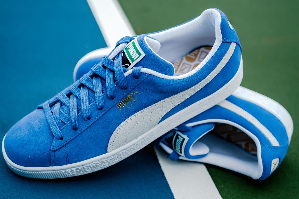 Footaction on Twitter: "Keep it classic. #SuedeSundays Shop the #Puma Suede  Classic in-stores and online. https://t.co/RzNjhJXIqm  https://t.co/O19zUkkCP2" / Twitter