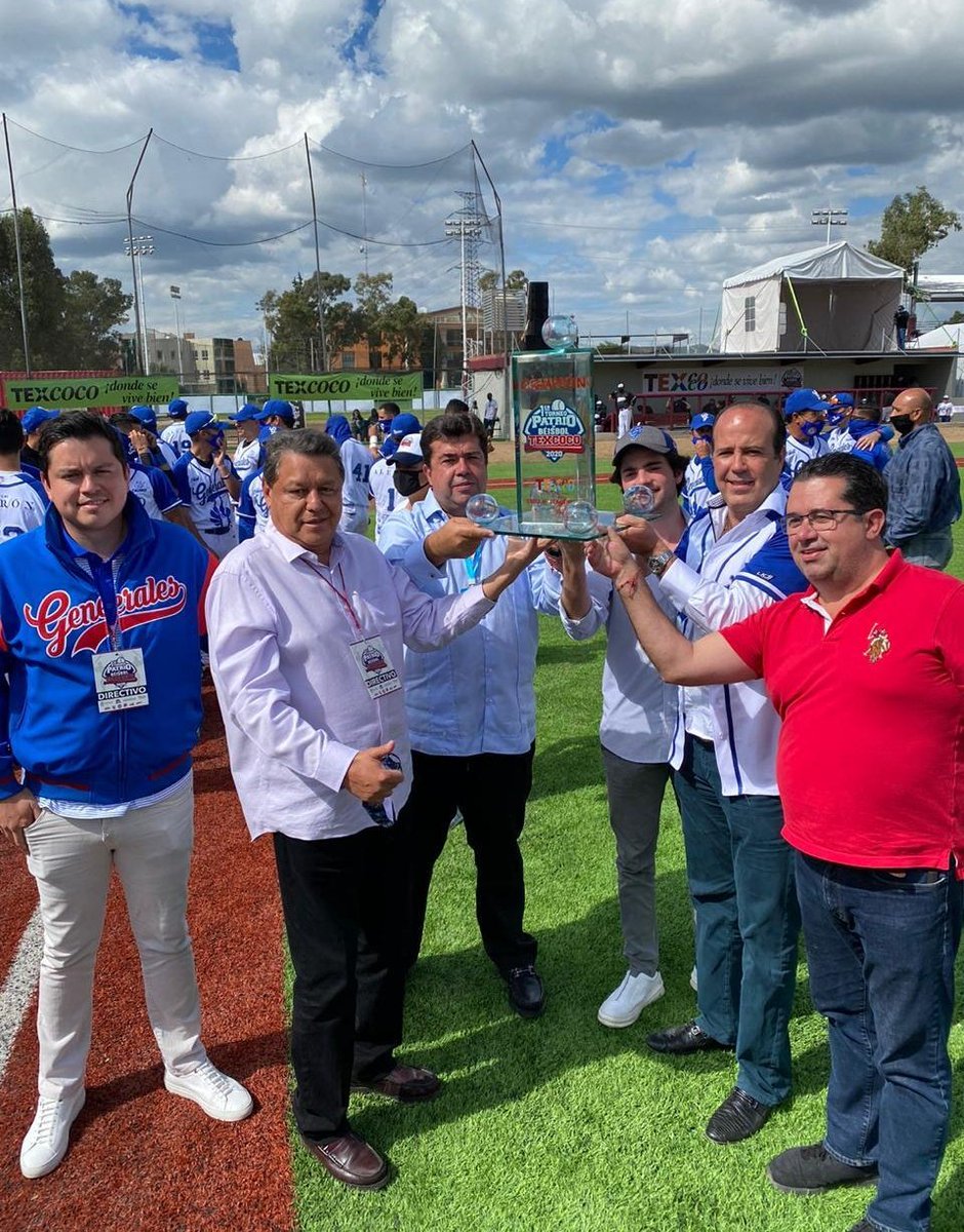 PedrohacesO's tweet photo. 👏🏻🏆¡@GeneralesdDgo CAMPEONES!

Muchas gracias, estimado @higinio_mtz por la hospitalidad en tu gran Texcoco. Y GRACIAS a @SultanesOficial, @Pericos_Oficial y @AlgodonerosUL por participar en este torneo. ¡Excelente fin de semana de sana competencia! 🇲🇽 https://t.co/w1nS17iIbB