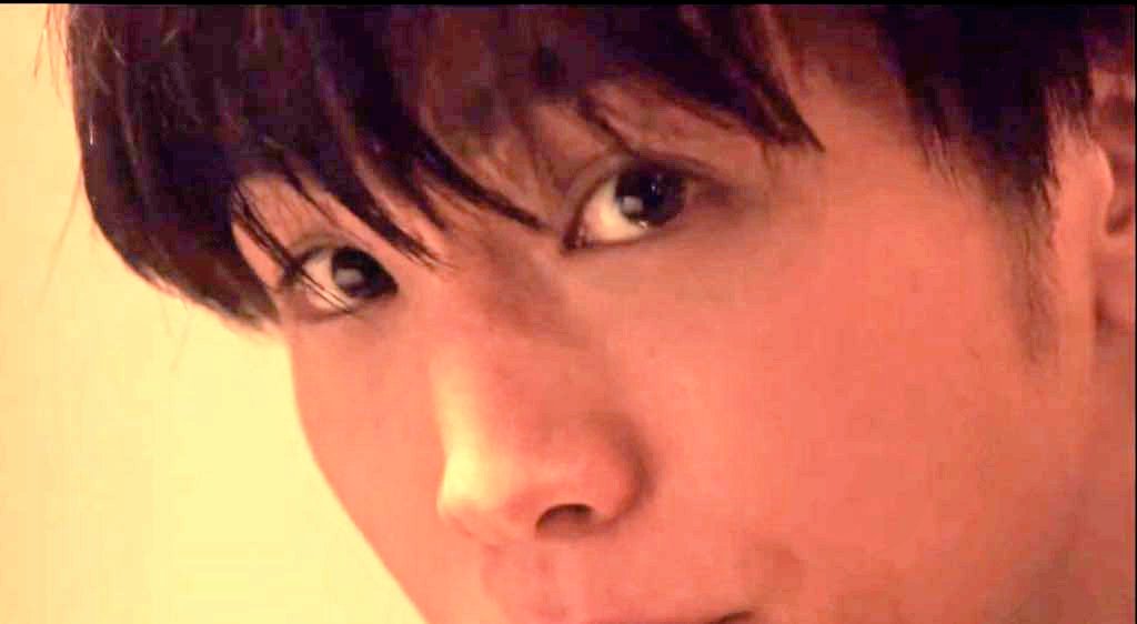 映画 空に住む 公式 主題歌 空に住む Living In Your Sky の歌詞付きロングトレーラー解禁 三代目 J Soul Brothers 今市隆二 さん 登坂広臣 さんからコメントも到着 優しいメロディが 多部未華子 さん演じる 直実の人生を見守り