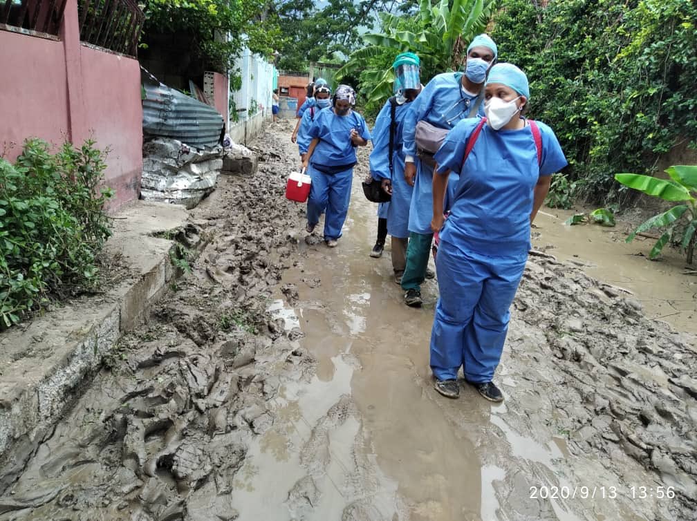 Hoy inició una gran jornada de Salud en el sector de la Candelaria del Municipio Mario Briceño Iragorry del estado Aragua en solidaridad y apoyo a todos los afectados por el desborde del Río El Limón. 

<a href="/NicolasMaduro/">Nicolás Maduro</a> <a href="/MervinMaldonad0/">Mervin Maldonado</a> 

 #VamosVenciendoAlCovid19