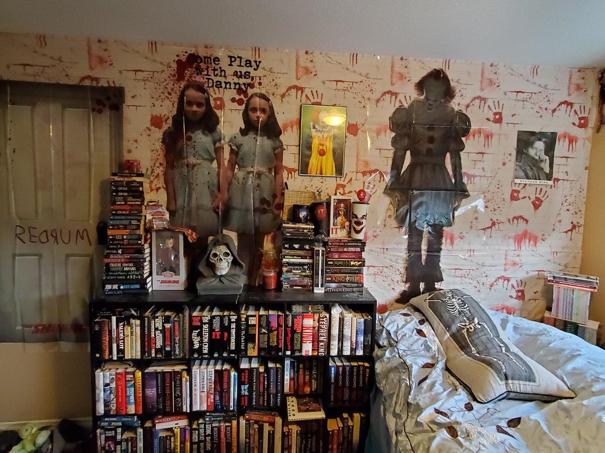 amacamp28's tweet image. I love Halloween time cause I've enhanced my @StephenKing wall from Halloween store 😍 -@RichardChizmar #SweetDreams